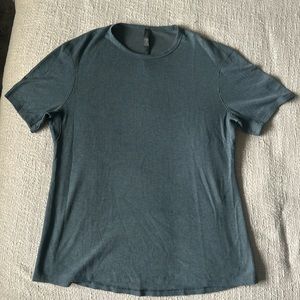 Large Lulu Lemon Crew Tee in dark Blue/Green Coloring - MSRP $40